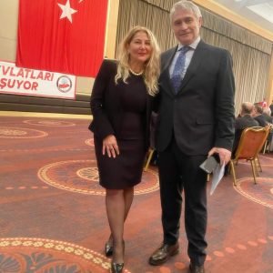 Gençler, Siyasete Girin!